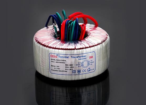 電源變壓器正面